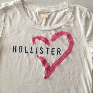 Hollister tee